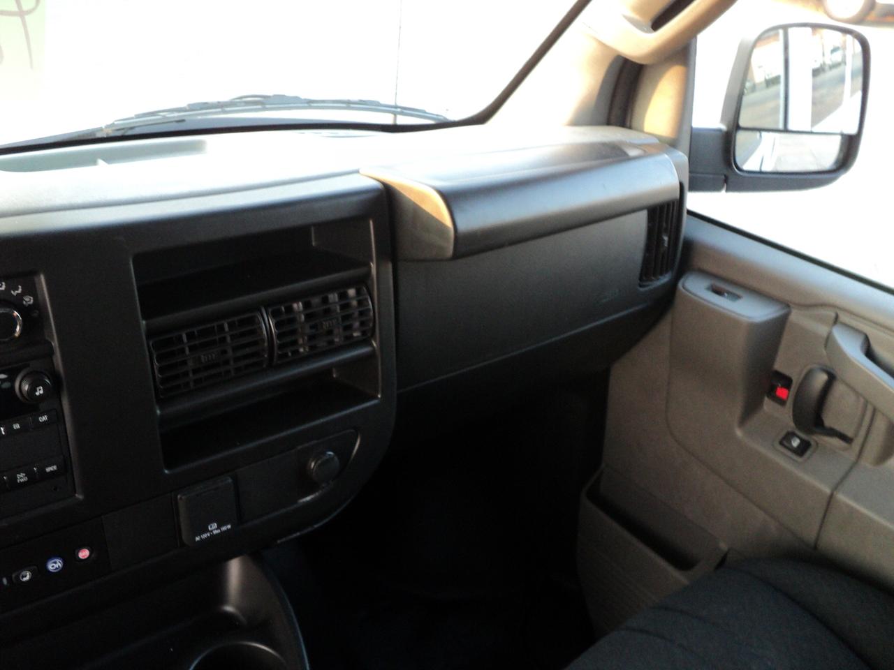 2023 GMC Savana Cargo Van 2500 RWD 4.3L6cylGas 135"WB BackUpCam Photo