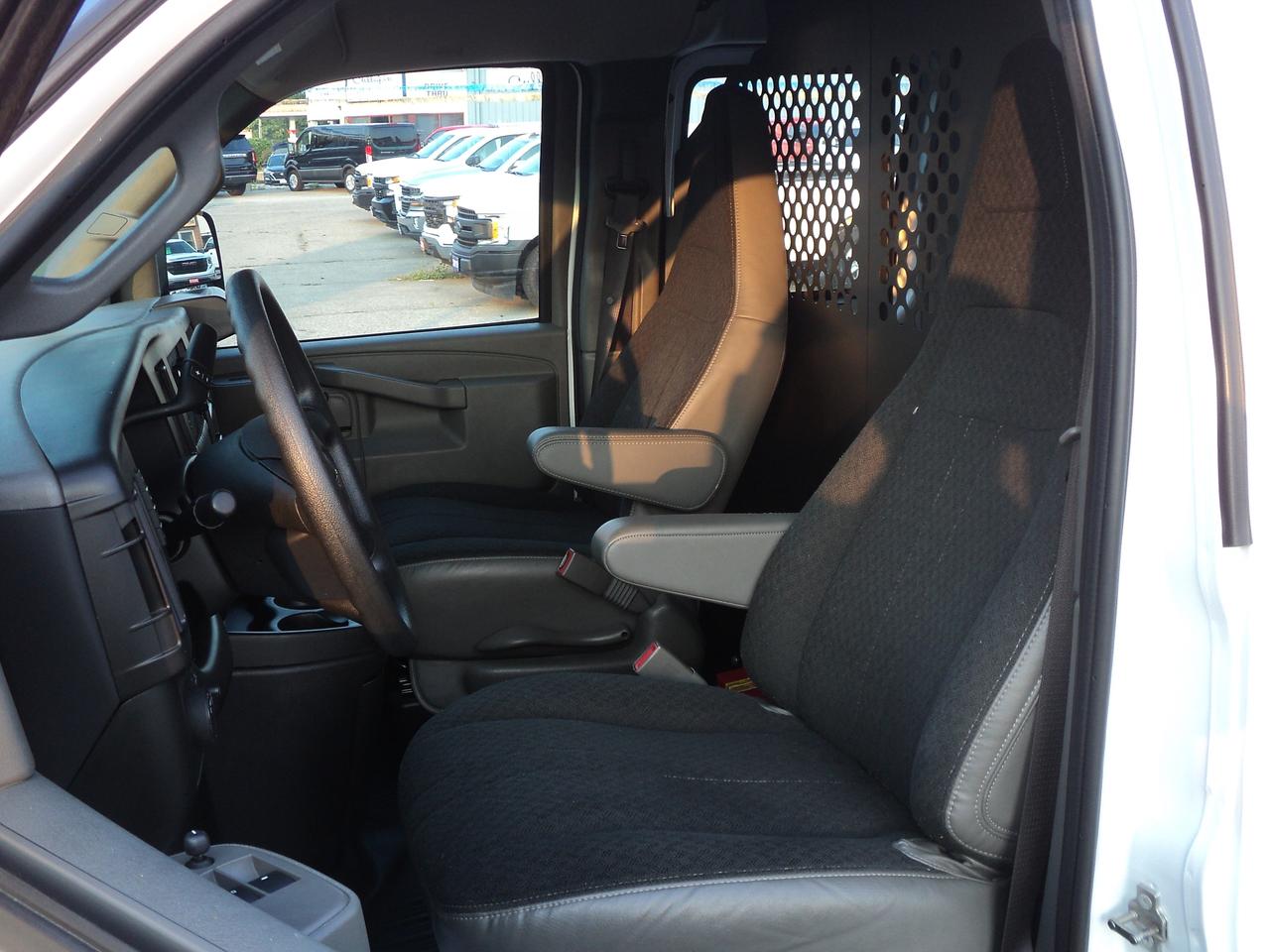 2023 GMC Savana Cargo Van 2500 RWD 4.3L6cylGas 135"WB BackUpCam Photo