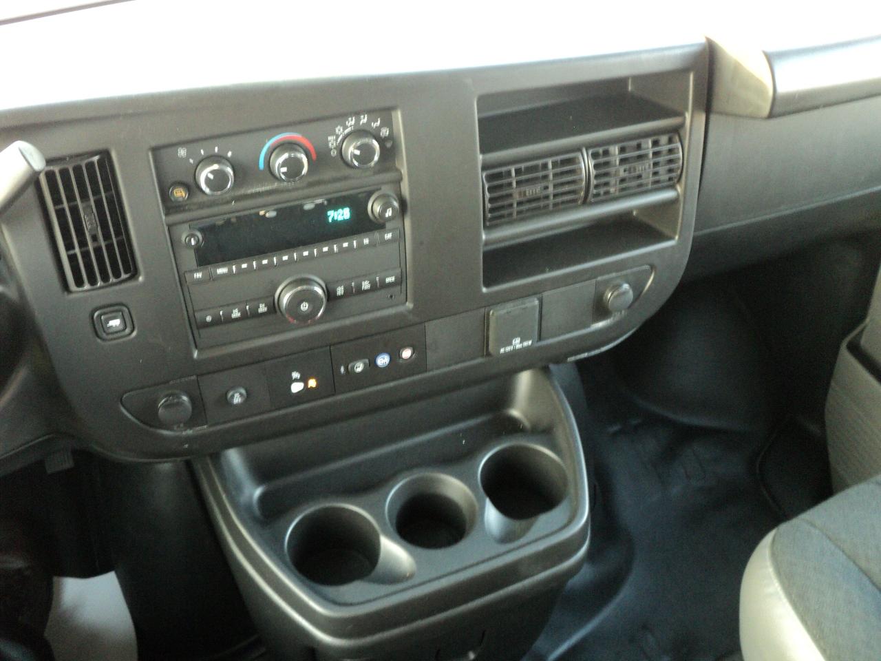 2023 GMC Savana Cargo Van 2500 RWD 4.3L6cylGas 135"WB BackUpCam - Photo #14