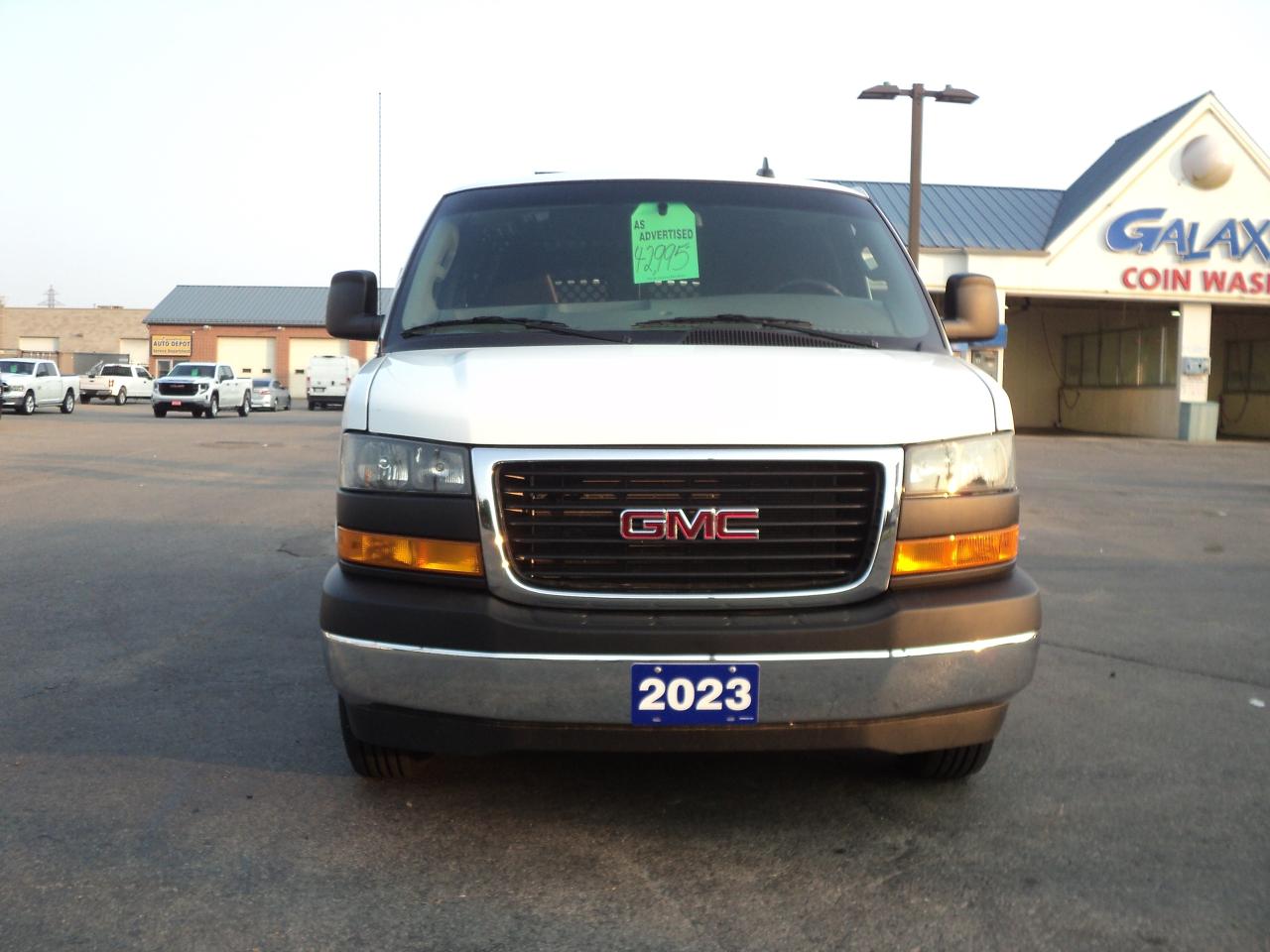 2023 GMC Savana Cargo Van 2500 RWD 4.3L6cylGas 135"WB BackUpCam - Photo #2