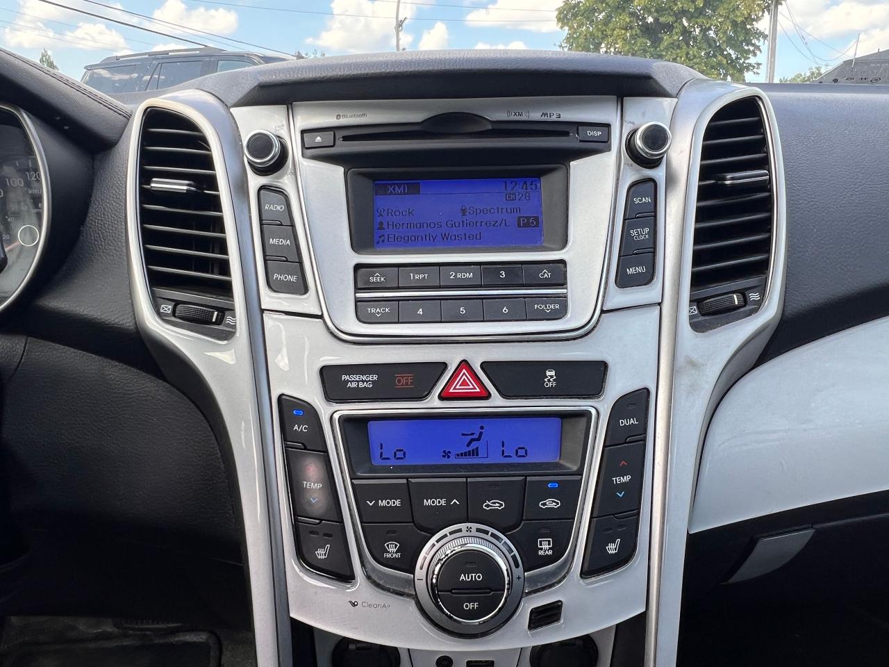 2014 Hyundai Elantra GT 5dr HB Auto SE - Photo #9