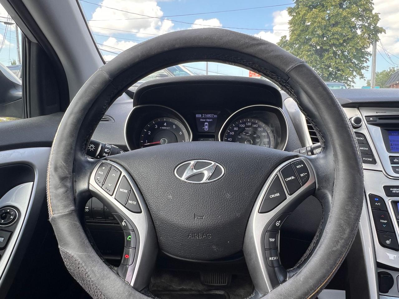 2014 Hyundai Elantra GT 5dr HB Auto SE - Photo #10