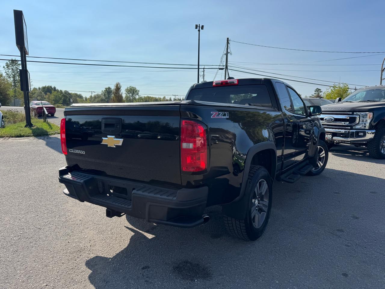2015 Chevrolet Colorado 4WD Z71 Photo2