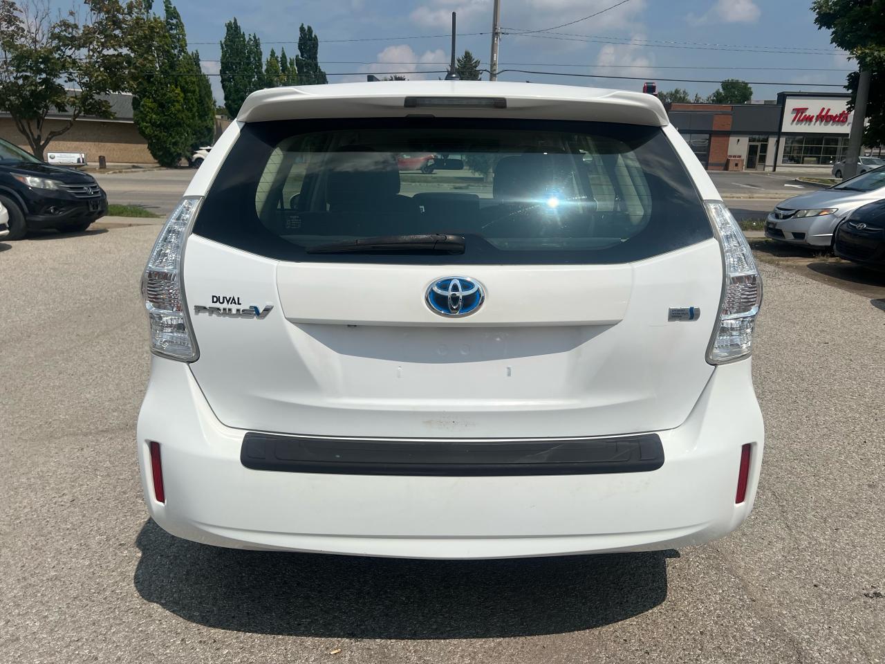 2012 Toyota Prius v 5dr HB - Photo #6