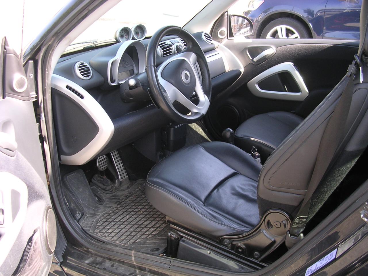 2011 Smart fortwo 2dr Cpe BRABUS - Photo #6