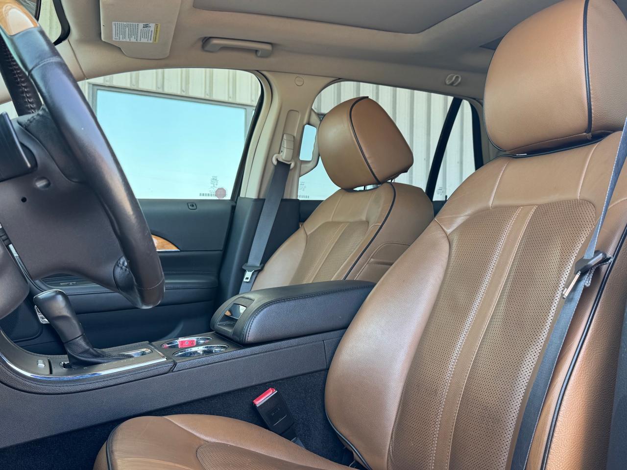 2015 Lincoln MKX AWD **DEALER SERVICED** - Photo #27