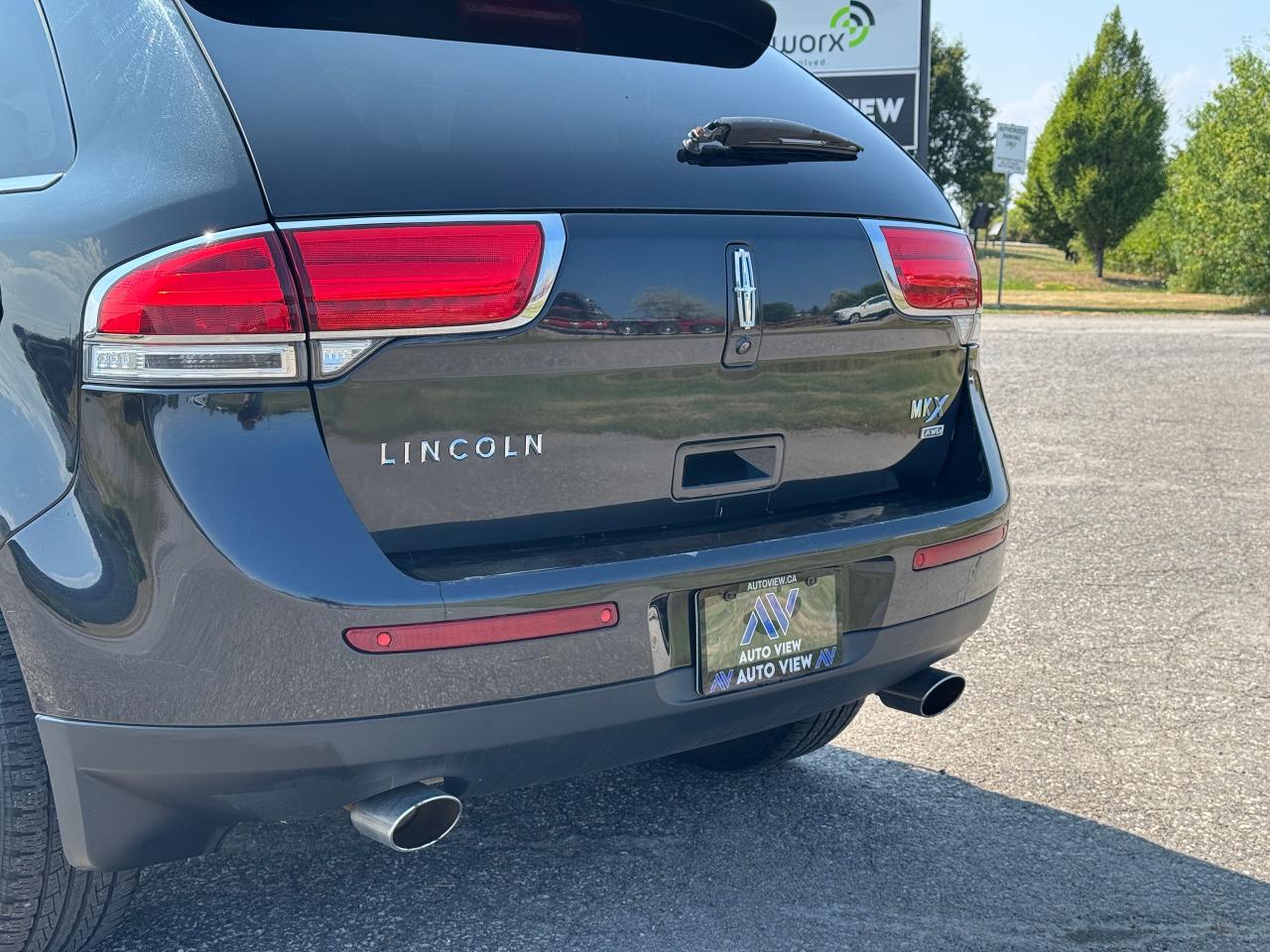 2015 Lincoln MKX AWD **DEALER SERVICED** - Photo #13