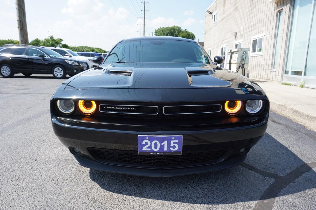 2015 Dodge Challenger SXT PLUS CERTIFIED *ACCIDENT FREE*DODGE MAINTAIN* CAMERA NAV BLUETOOTH LEATHER HEATED SEATS SUNROOF CRUISE ALLOYS - Photo #2