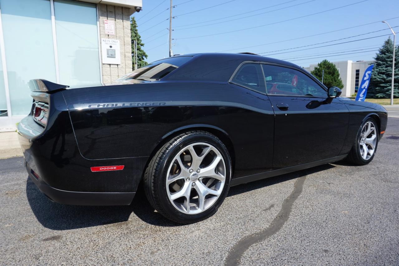 2015 Dodge Challenger SXT PLUS CERTIFIED *ACCIDENT FREE*DODGE MAINTAIN* CAMERA NAV BLUETOOTH LEATHER HEATED SEATS SUNROOF CRUISE ALLOYS - Photo #6