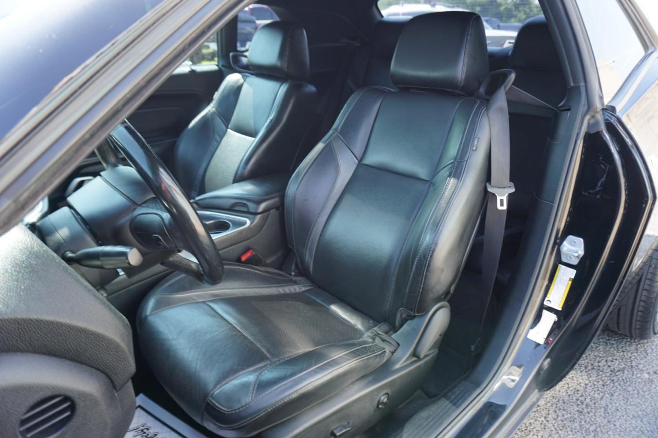 2015 Dodge Challenger SXT PLUS CERTIFIED *ACCIDENT FREE*DODGE MAINTAIN* CAMERA NAV BLUETOOTH LEATHER HEATED SEATS SUNROOF CRUISE ALLOYS - Photo #12