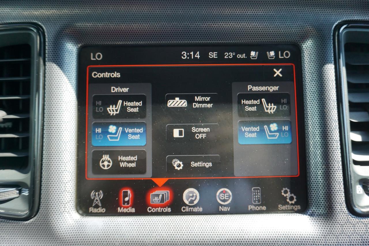 2015 Dodge Challenger SXT PLUS CERTIFIED *ACCIDENT FREE*DODGE MAINTAIN* CAMERA NAV BLUETOOTH LEATHER HEATED SEATS SUNROOF CRUISE ALLOYS - Photo #23