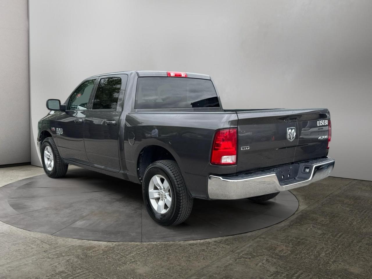 2022 Dodge Ram 1500 SLT Photo