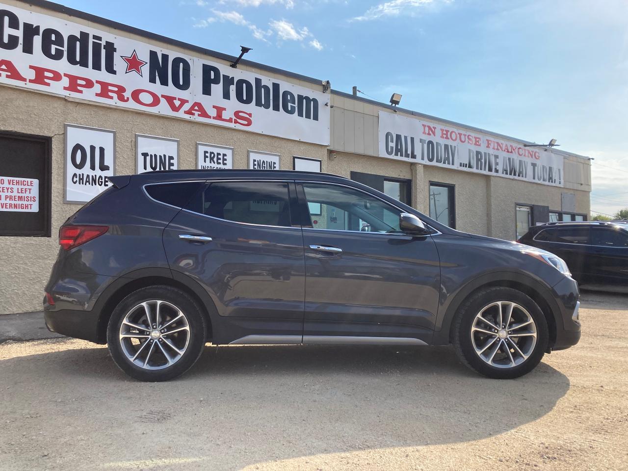 2017 Hyundai Santa Fe Sport Limited - Photo #2