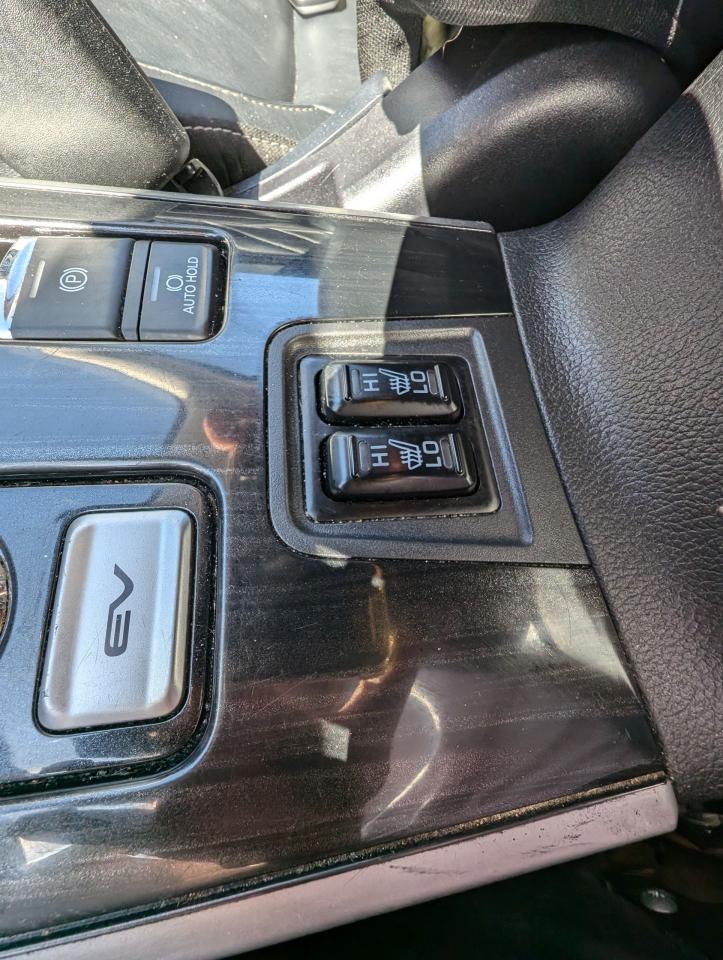 2018 Mitsubishi Outlander PHEV GT | NO ACCIDENTS | FULL ELECTRIC DRIVE MODES - Photo #16