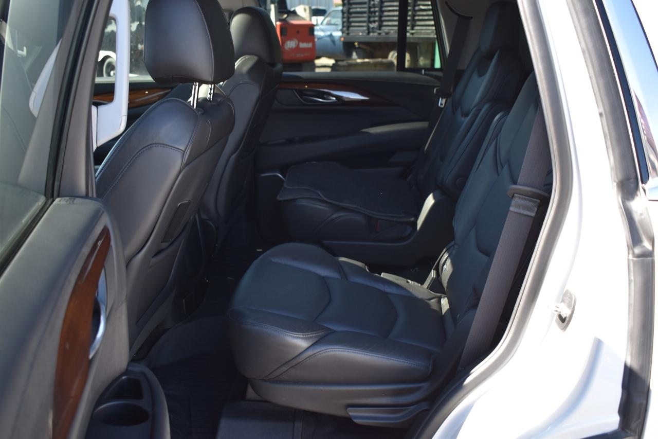 2020 Cadillac Escalade LUXURY - Photo #24