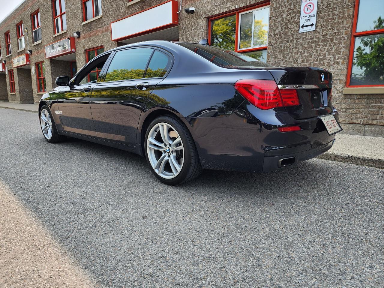 2012 BMW 7 Series 750 LI Xdrive - Photo #2