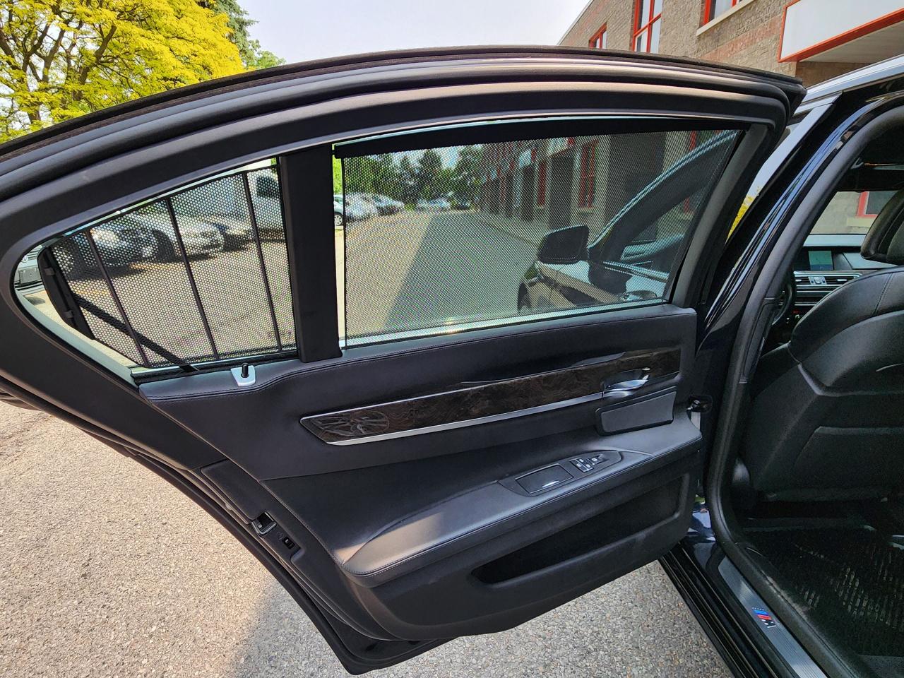 2012 BMW 7 Series 750 LI Xdrive - Photo #12
