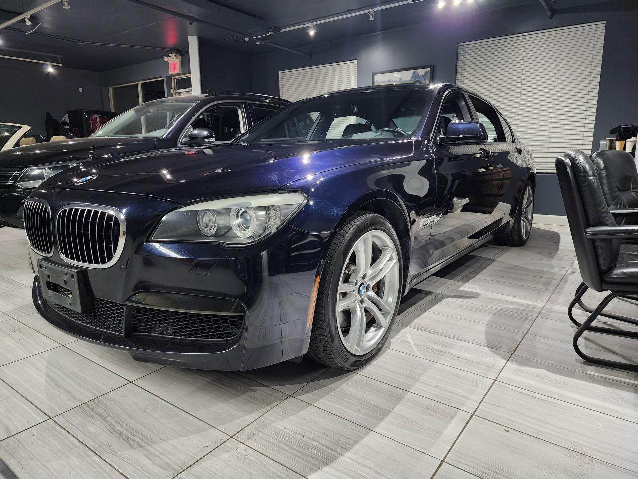 2012 BMW 7 Series 750 LI Xdrive - Photo #24