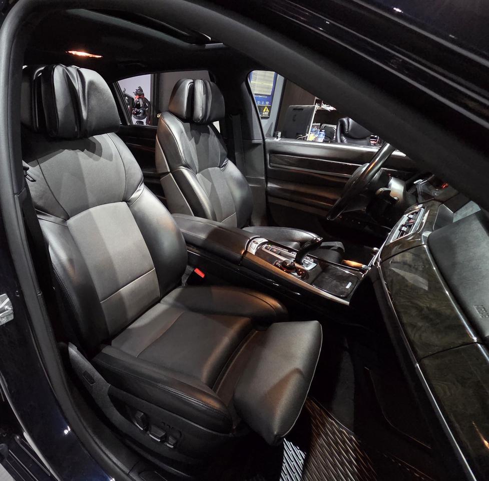 2012 BMW 7 Series 750 LI Xdrive Photo