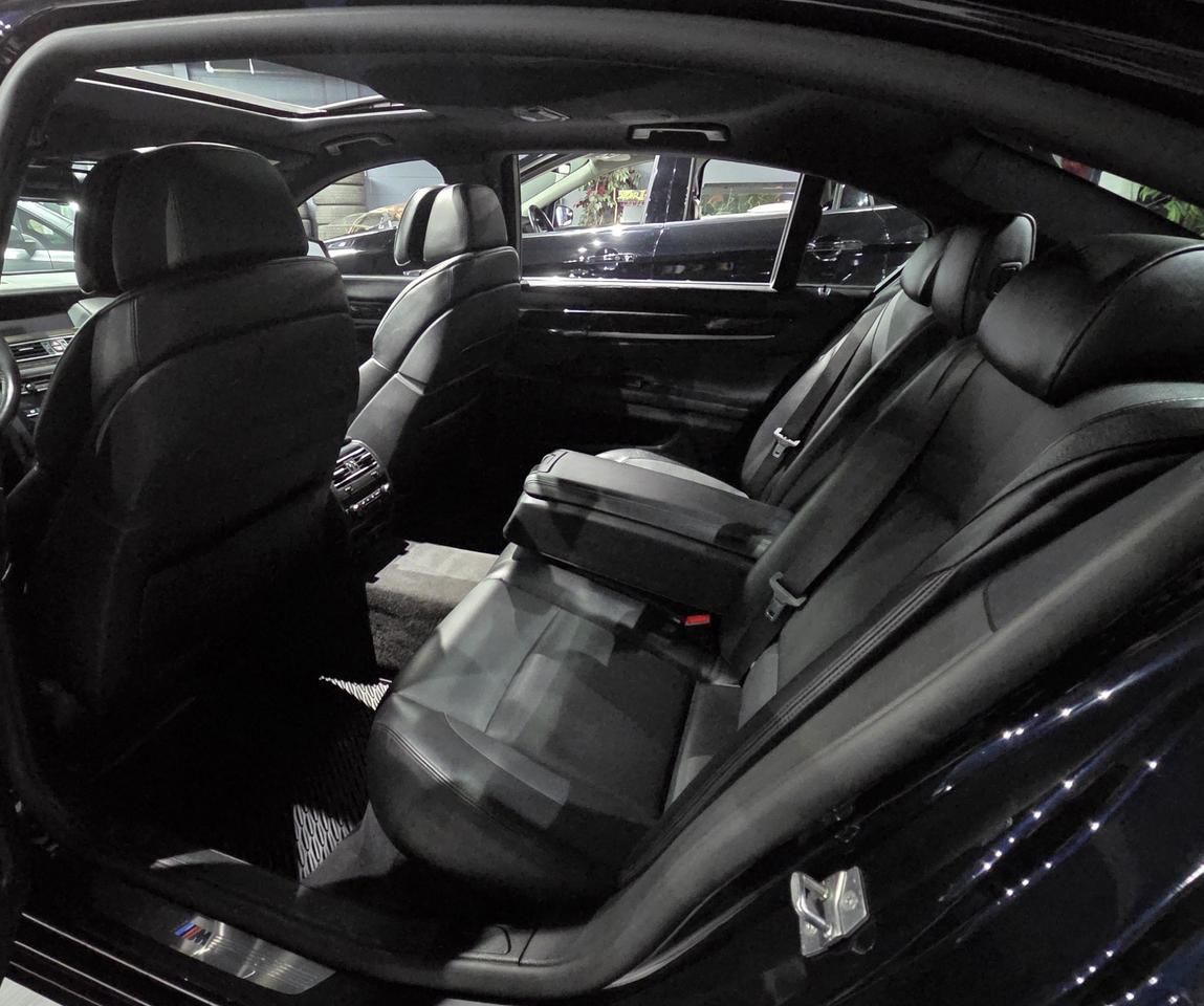 2012 BMW 7 Series 750 LI Xdrive Photo