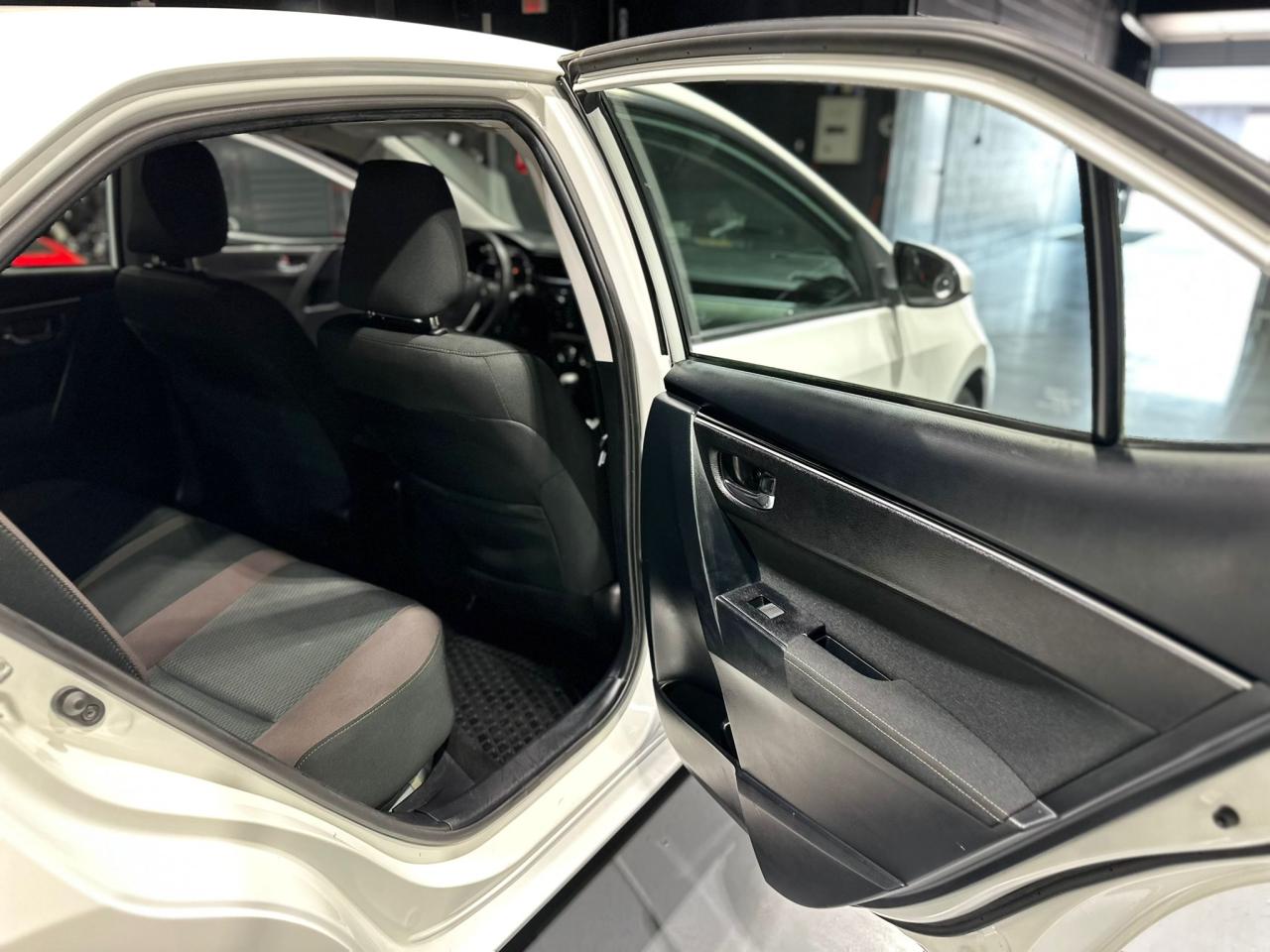 2016 Toyota Corolla CE - Photo #19