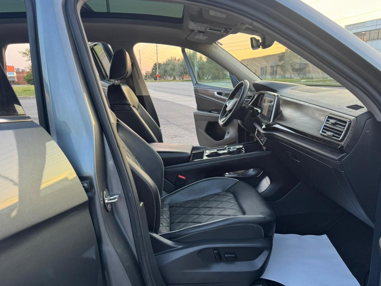 2024 Volkswagen Atlas SEL PREMIUM R-LINE - Photo #33