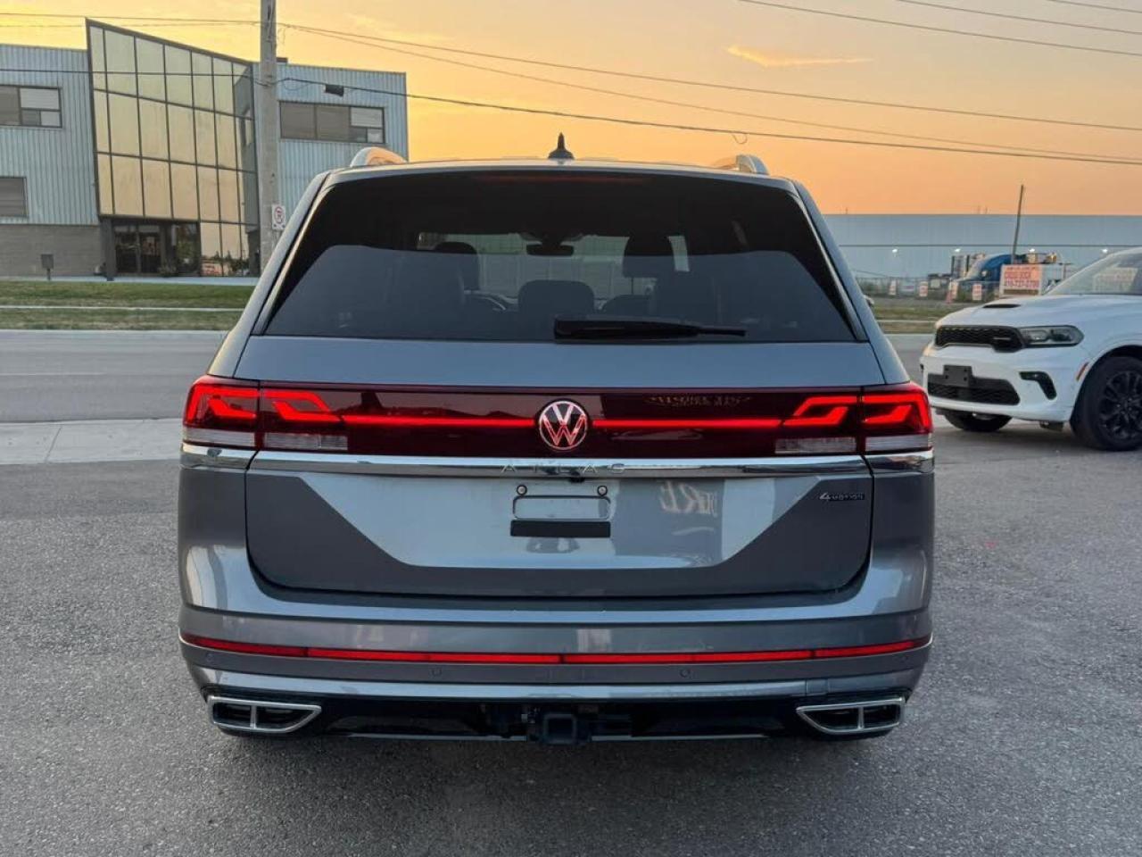 2024 Volkswagen Atlas SEL PREMIUM R-LINE - Photo #9