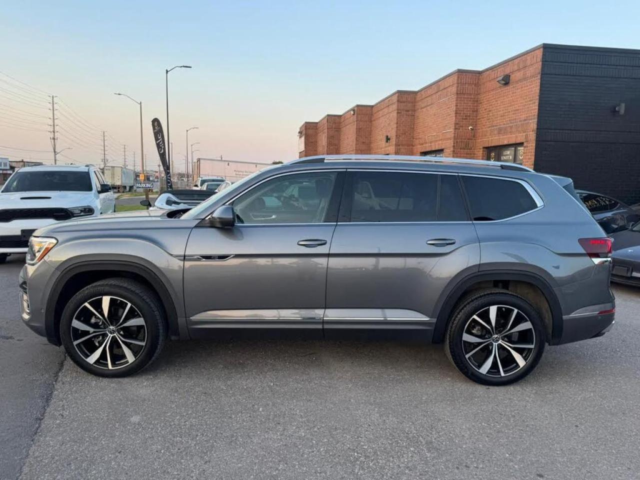 2024 Volkswagen Atlas SEL PREMIUM R-LINE - Photo #15