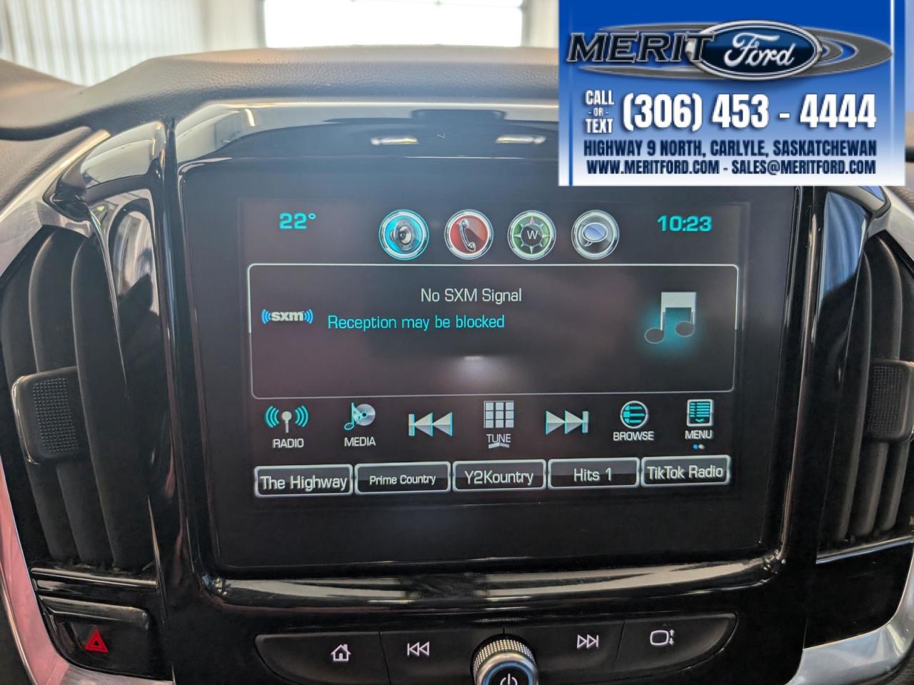 2018 Chevrolet Traverse LT Cloth Pre-Winter Clearance Sale Photo5