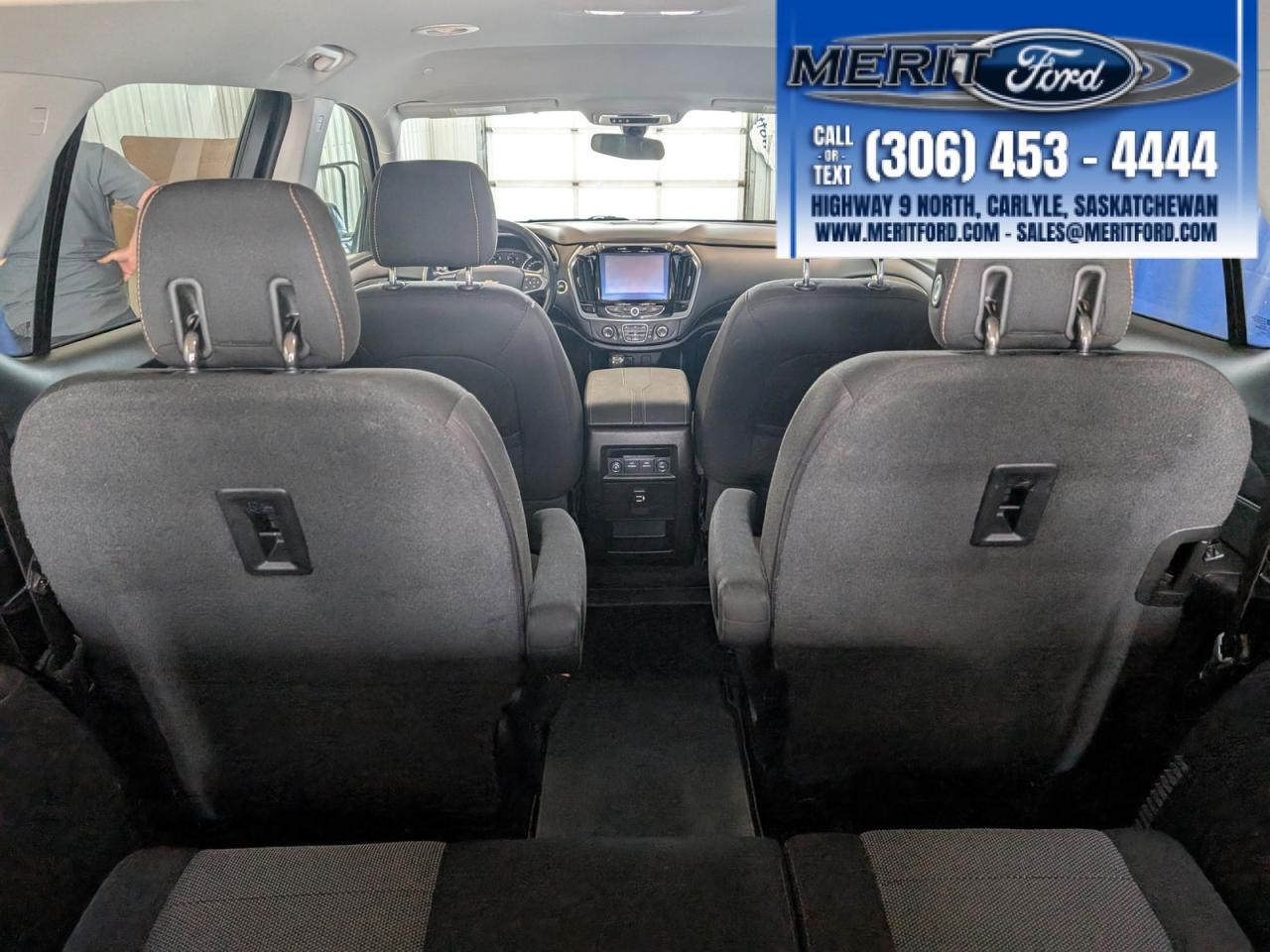 2018 Chevrolet Traverse LT Cloth Pre-Winter Clearance Sale Photo5