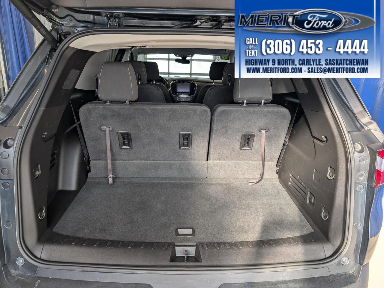 2018 Chevrolet Traverse LT Cloth Pre-Winter Clearance Sale Photo5