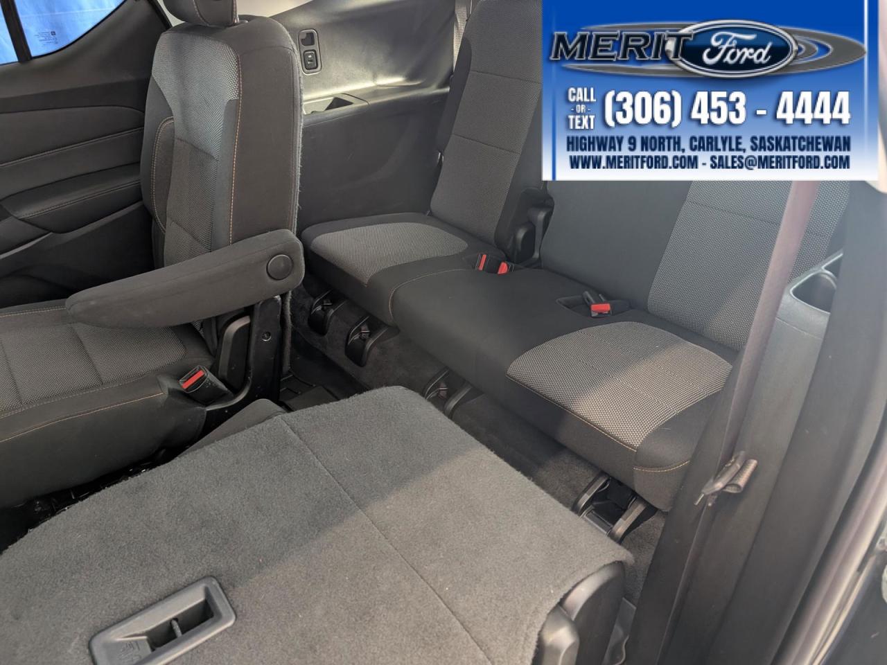 2018 Chevrolet Traverse LT Cloth Pre-Winter Clearance Sale Photo5