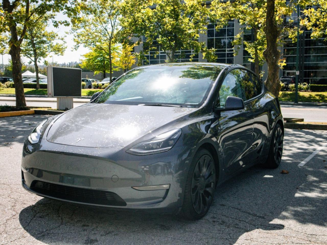 Used 2022 Tesla Model Y  for sale in Coquitlam, BC