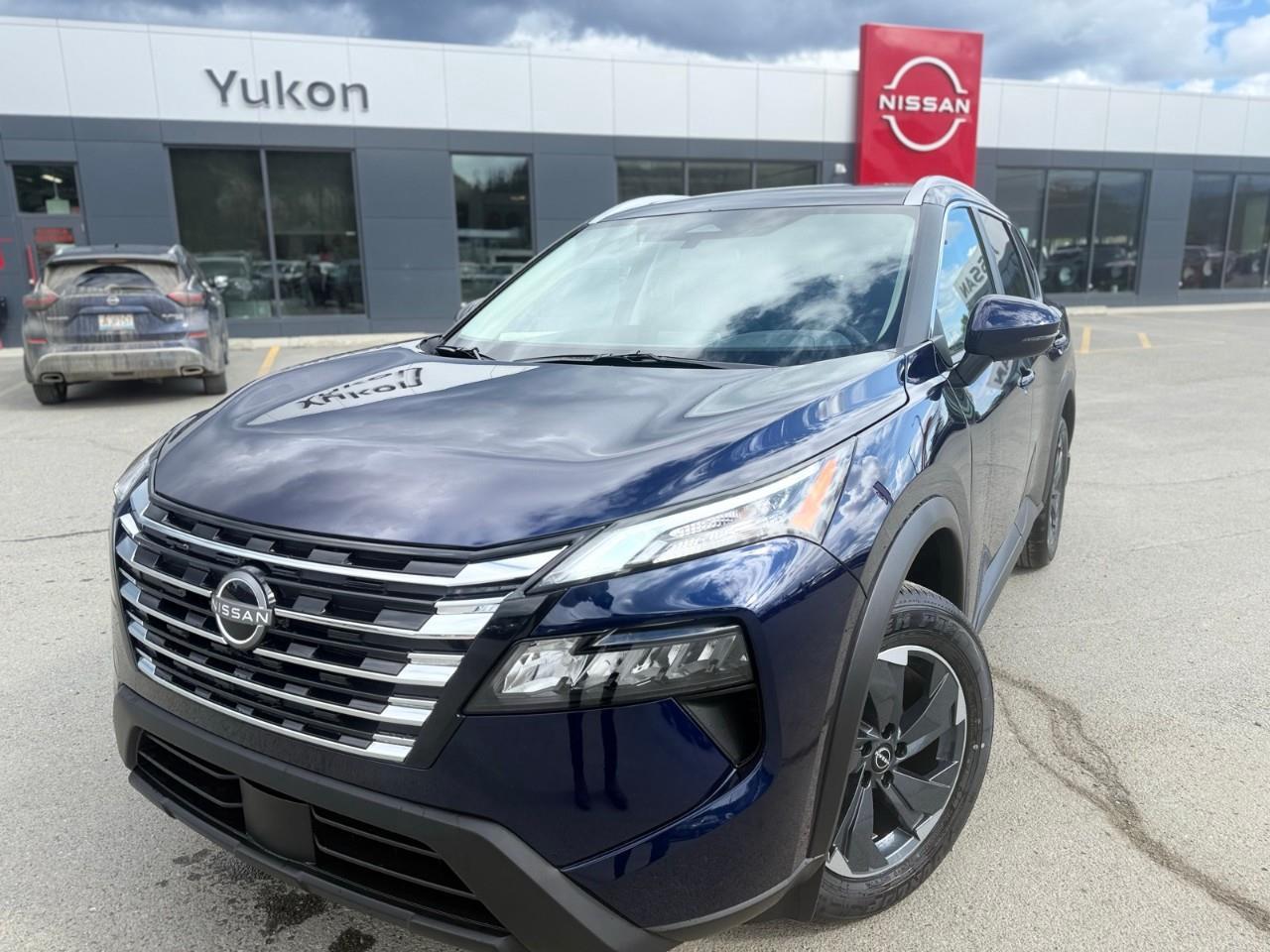 New 2025 Nissan Rogue SV MOONROOF for sale in Whitehorse, YT