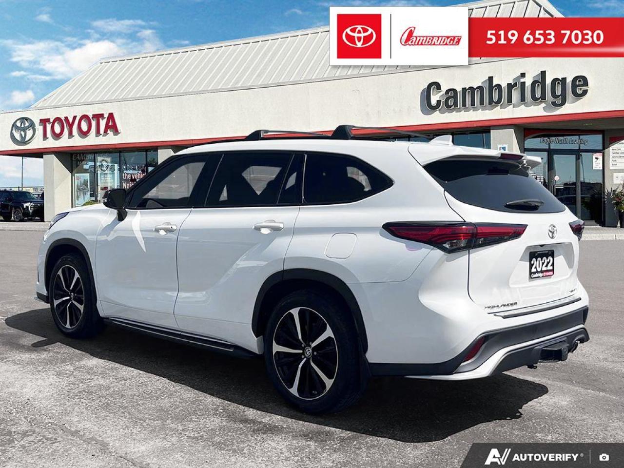 2022 Toyota Highlander XSE Photo3