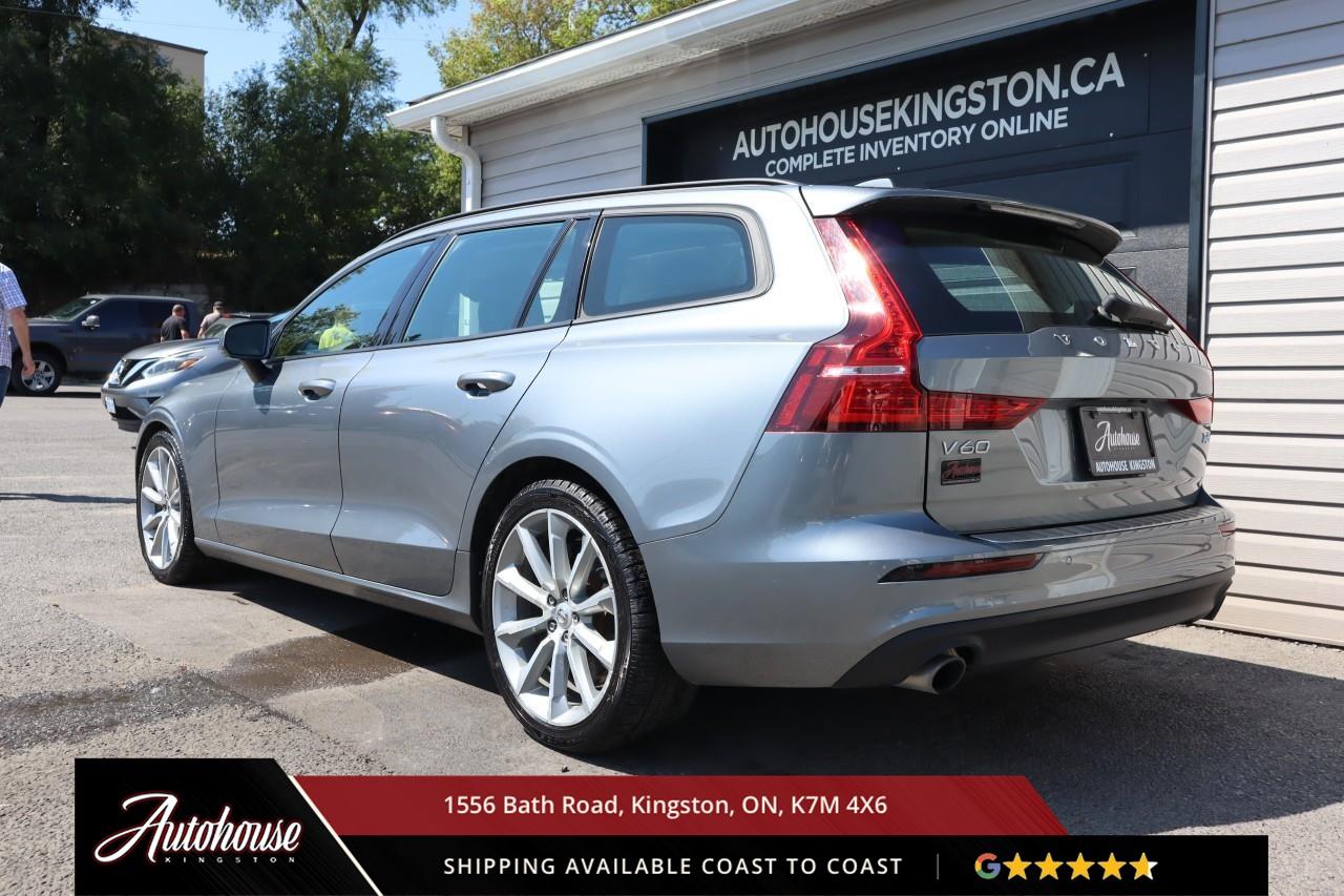 2021 Volvo V60 T6 Momentum PANORAMIC SUN ROOF - CITY SAFE SYSTEM Photo3