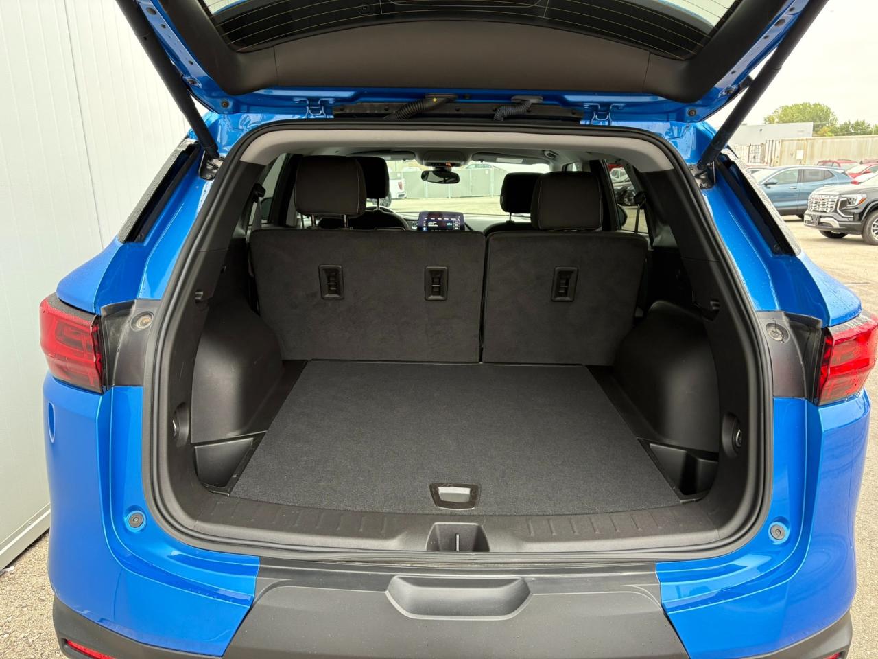 2024 Chevrolet Blazer One Owner | 2LT | AWD | Plus Package | 20" Wheels Photo