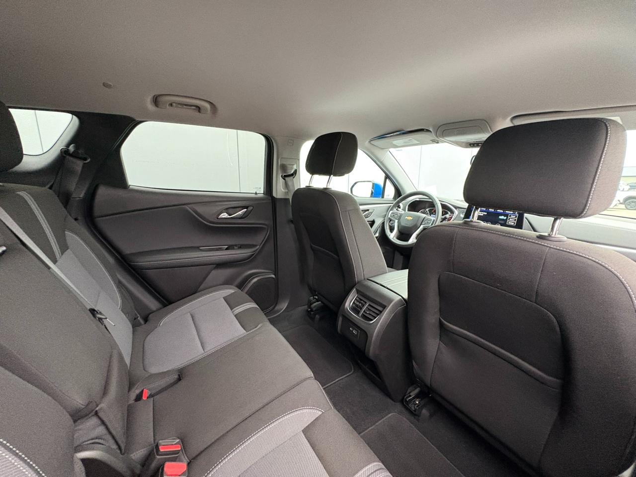 2024 Chevrolet Blazer One Owner | 2LT | AWD | Plus Package | 20" Wheels Photo