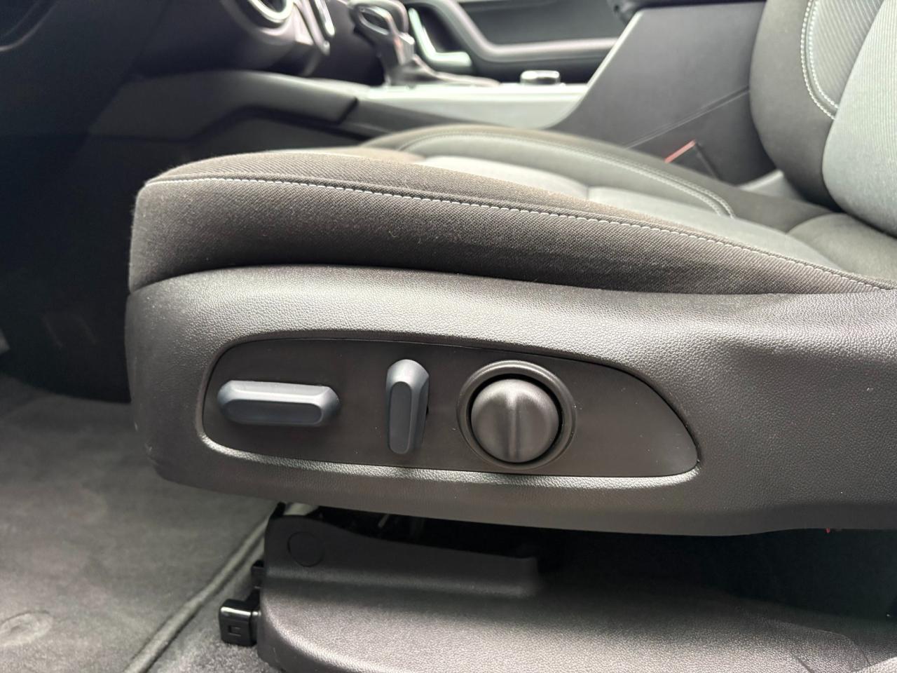 2024 Chevrolet Blazer One Owner | 2LT | AWD | Plus Package | 20" Wheels Photo