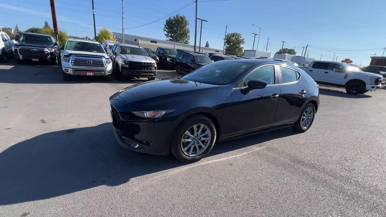 2025 Mazda MAZDA3 Sport HATCH| HTD SEATS| CARPLAY| ALLOYS| REAR CAM Photo