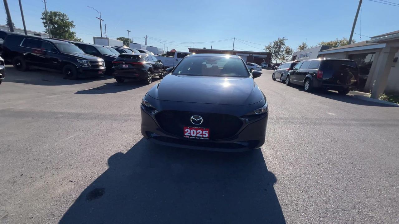 2025 Mazda MAZDA3 Sport HATCH| HTD SEATS| CARPLAY| ALLOYS| REAR CAM Photo2