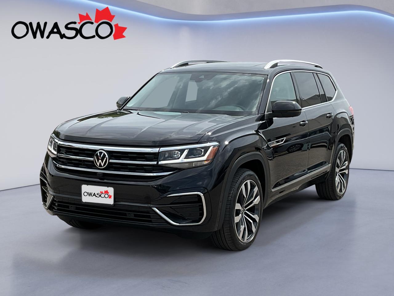 Used 2023 Volkswagen Atlas 3.6L Execline! Captain's Chairs Pkg! Just In! for sale in Whitby, ON
