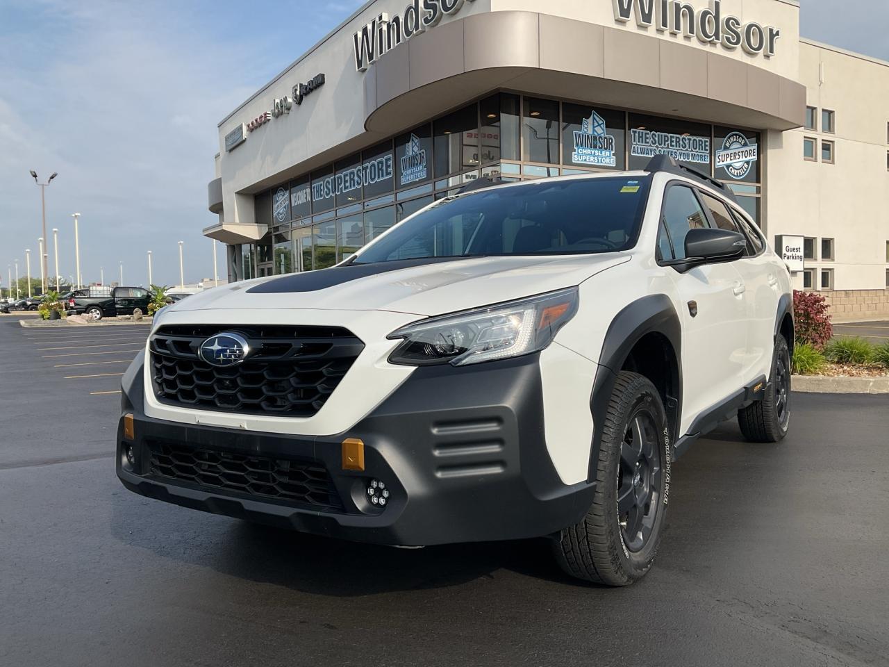 Used 2023 Subaru Outback SYMMETRICAL AWD / HTD SEAT / ANDROID APPLE CARPLAY for sale in Windsor, ON