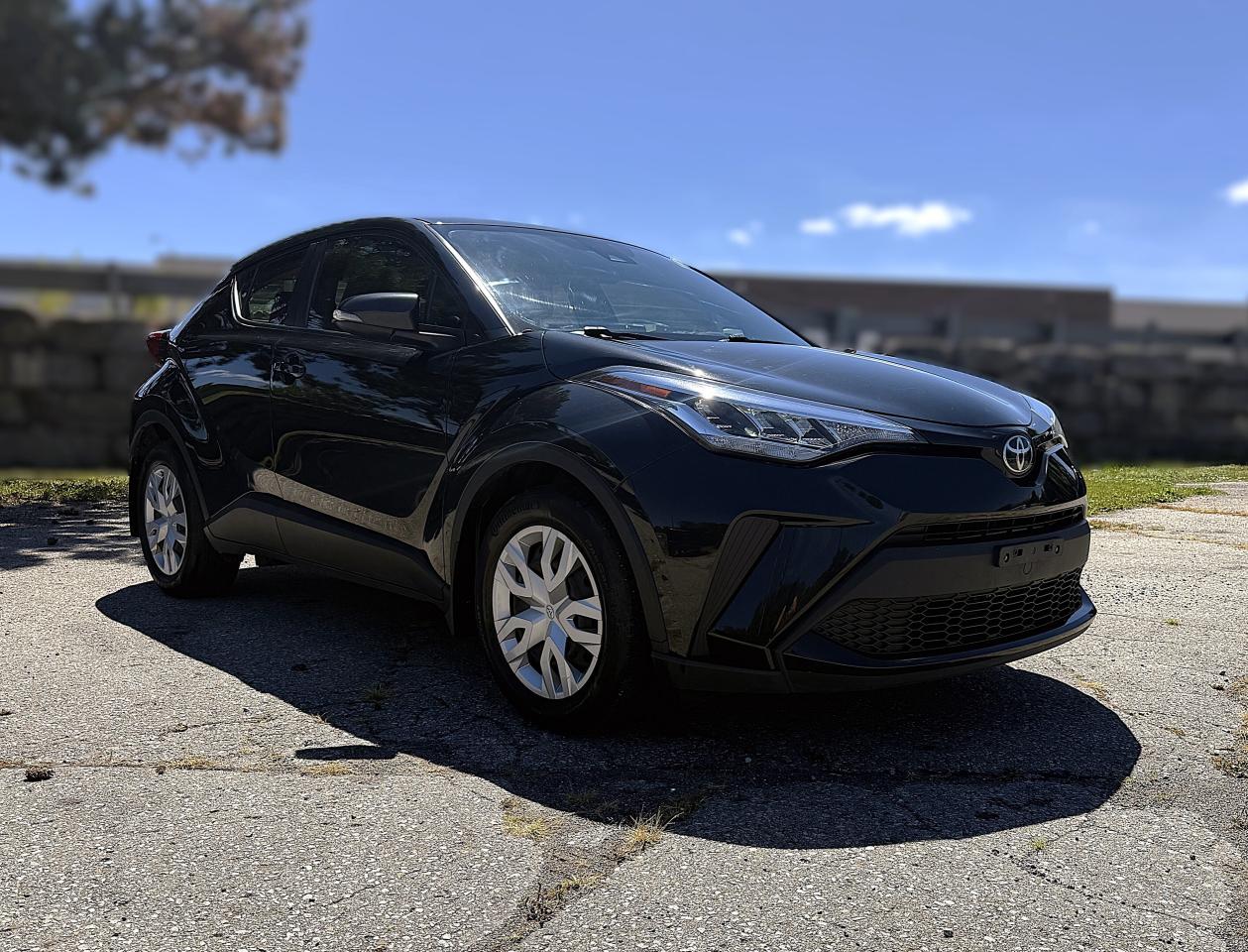 2021 Toyota C-HR LE | BACK UP CAMERA | TOUCH SCREEN | Photo