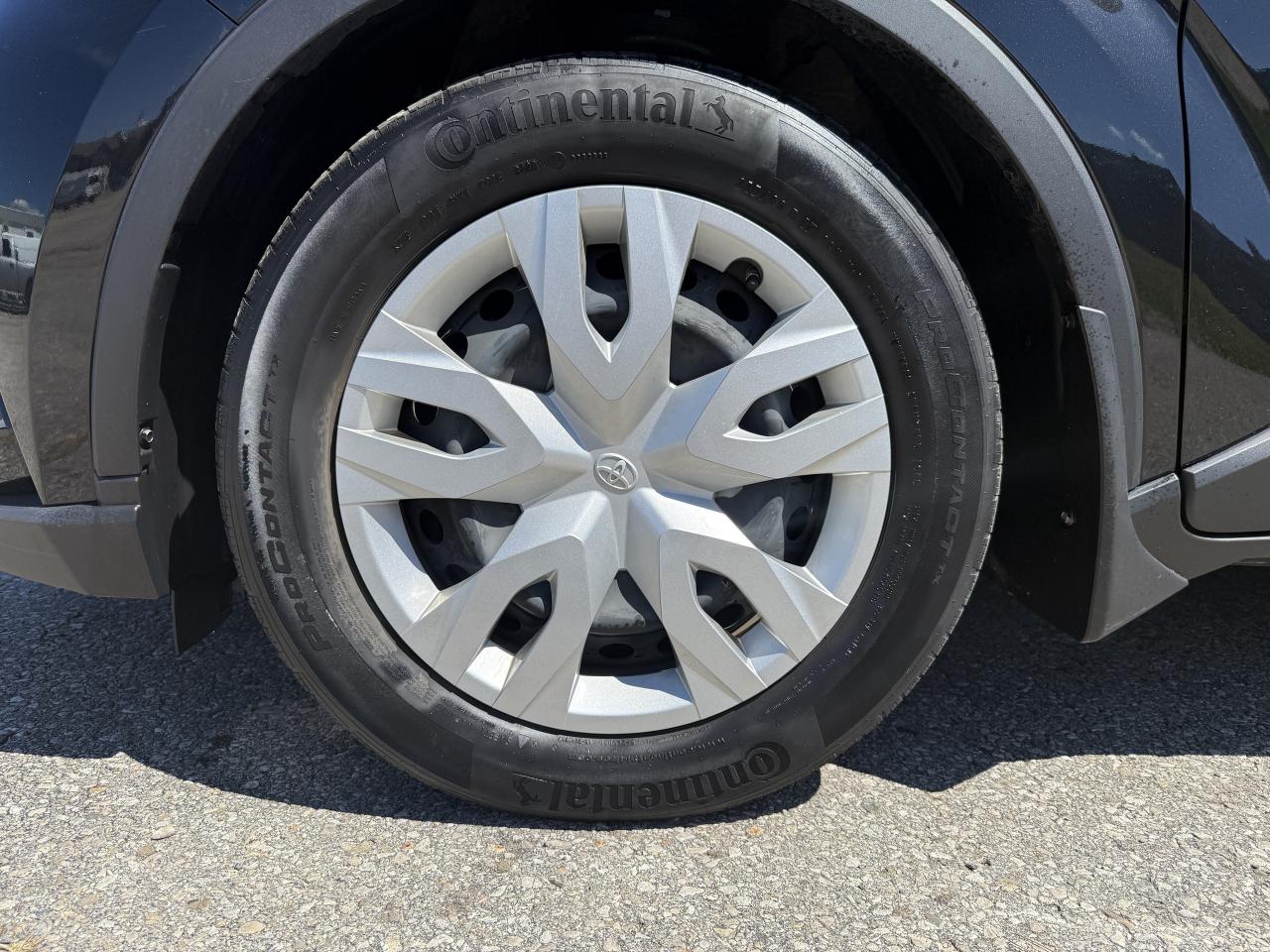 2021 Toyota C-HR LE | BACK UP CAMERA | TOUCH SCREEN | Photo