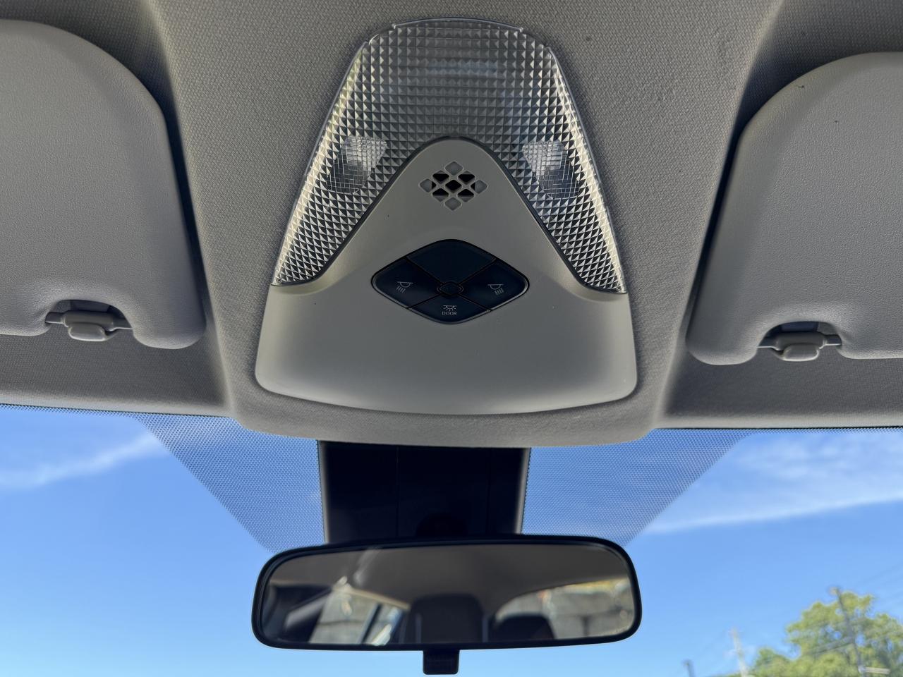 2021 Toyota C-HR LE | BACK UP CAMERA | TOUCH SCREEN | Photo