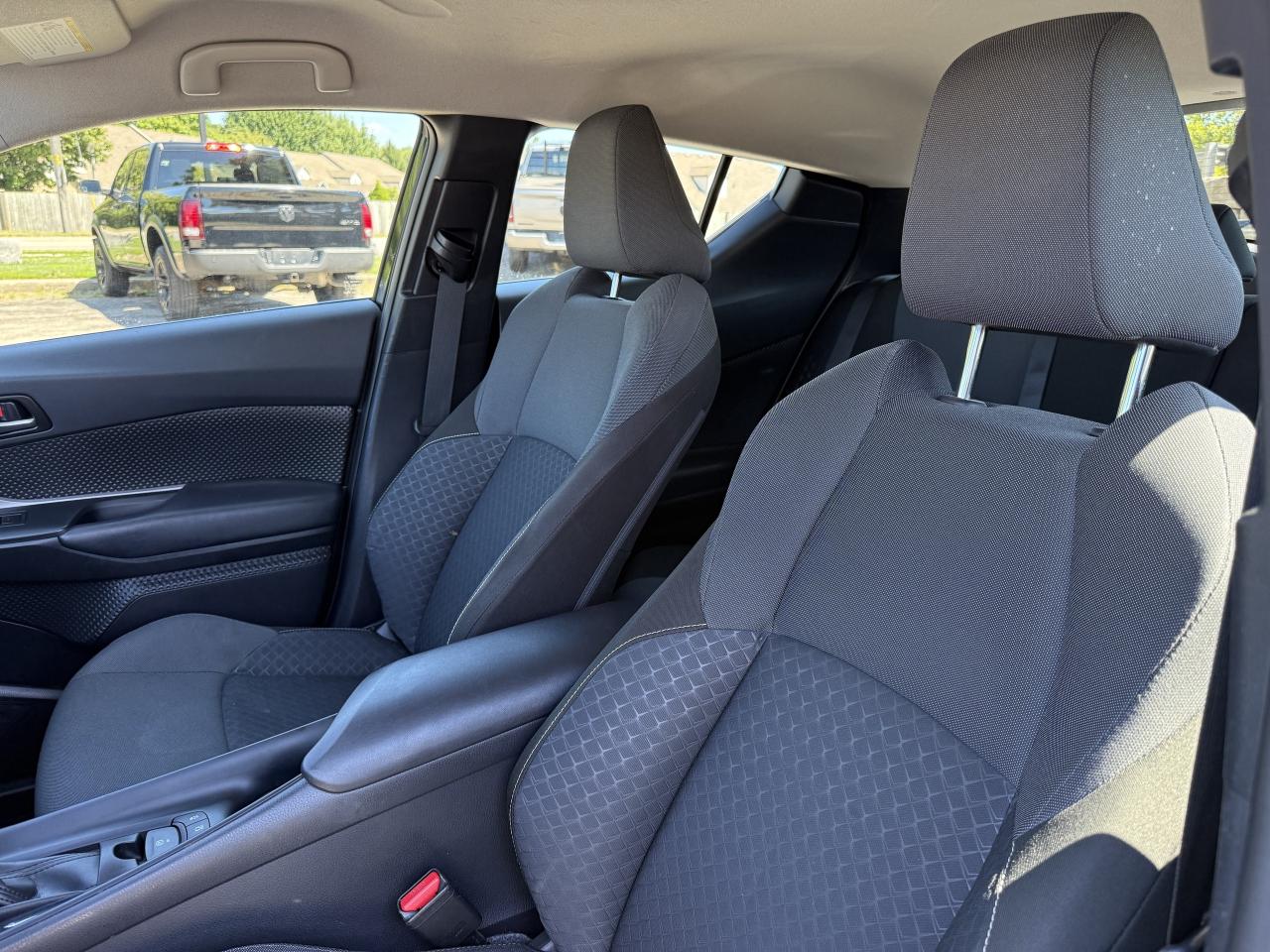 2021 Toyota C-HR LE | BACK UP CAMERA | TOUCH SCREEN | Photo