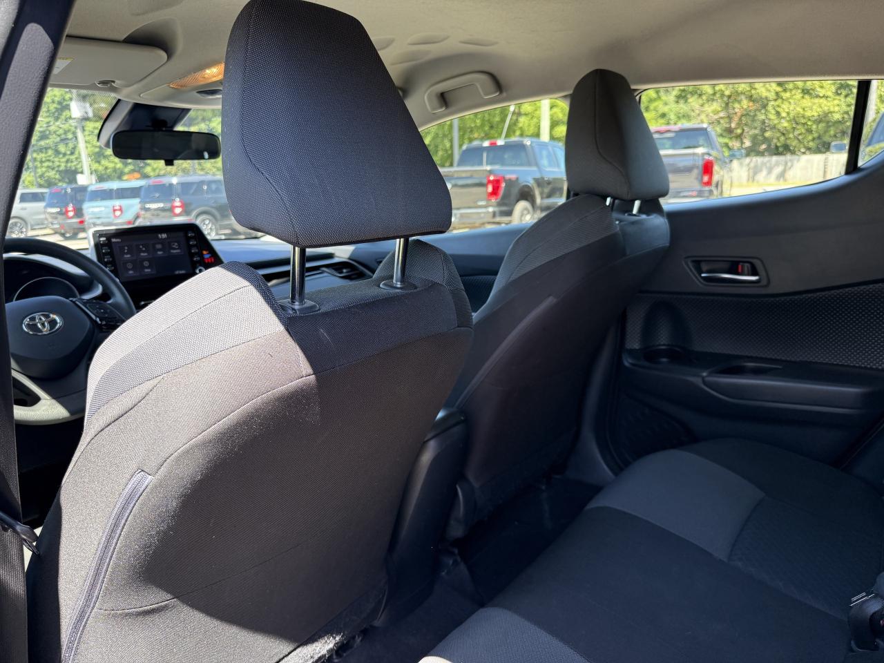 2021 Toyota C-HR LE | BACK UP CAMERA | TOUCH SCREEN | Photo