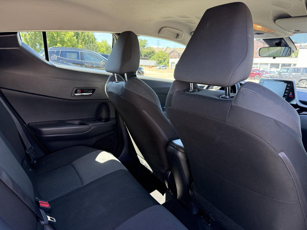 2021 Toyota C-HR LE | BACK UP CAMERA | TOUCH SCREEN | Photo