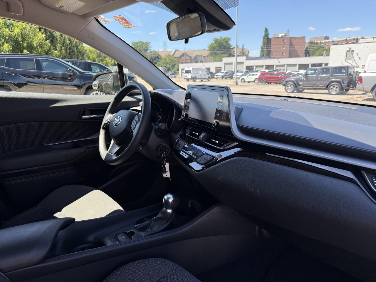 2021 Toyota C-HR LE | BACK UP CAMERA | TOUCH SCREEN | Photo